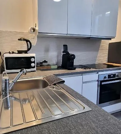 Golden Mont Centre Apartamento *
